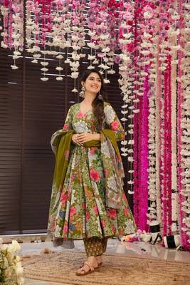 Green muslin fabric printed ceremonial girlie suit 1