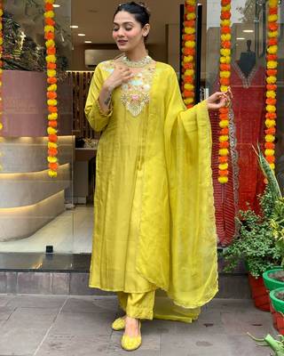 Lemon chanderi silk fabric festive special readymade salwar kameez 2