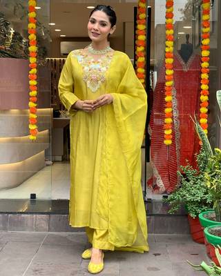 Lemon chanderi silk fabric festive special readymade salwar kameez 4