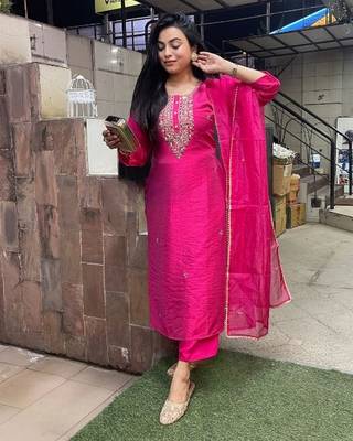 Pink viscosee chanderi fabric festive special readymade salwar kameez 1