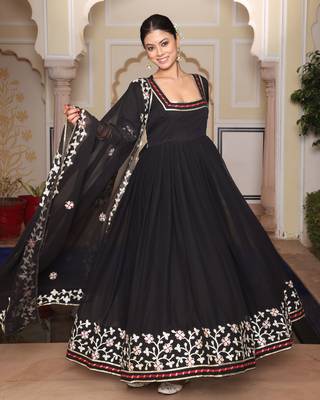 Black glamorous georgette fabric ribbon embroidery work heavy ceremonial attire 5
