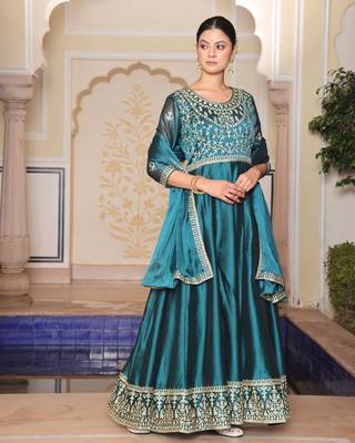 Rama glamorous rangoli silk fabric embroidery work heavy ceremonial attire 1