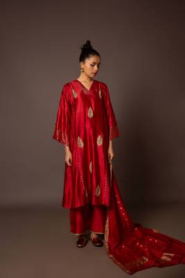 Red dupion silk pitta work set 1