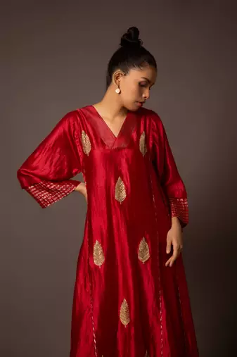 Red dupion silk pitta work set