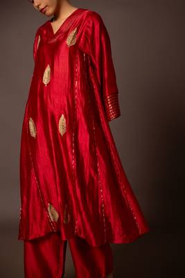 Red dupion silk pitta work set 4