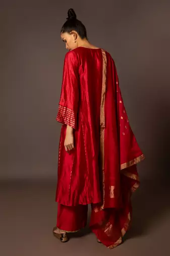 Red dupion silk pitta work set