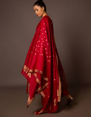 Red benerasi border kurta set 5