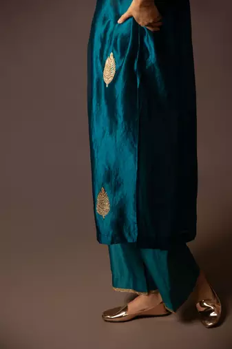 Teal kaftan kurta with pitta work