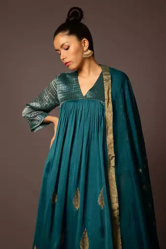 Teal benerasi border kurta set