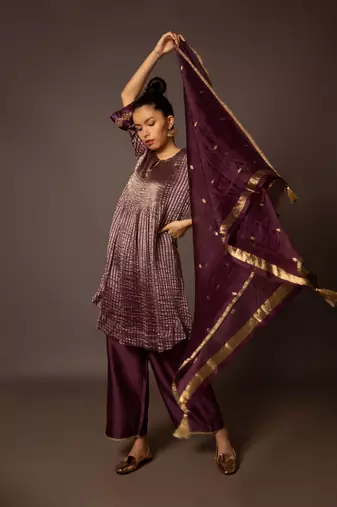 Purple zari stripe kurta set