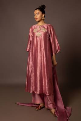 Baby-pink dupion silk with pita butas 3