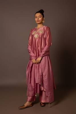 Baby-pink dupion silk with pita butas 1