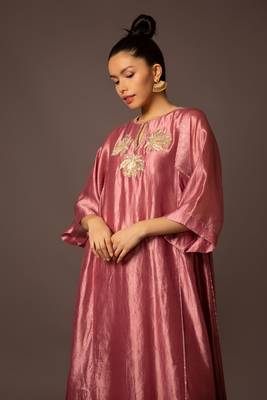 Baby-pink dupion silk with pita butas 5