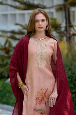 Mojilaa women's peach tissue silk embroidered straight kurta with pant & printed dupatta 4