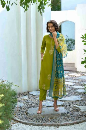 Mojilaa women's green vatican silk embroidered straight kurta with pant & printed dupatta