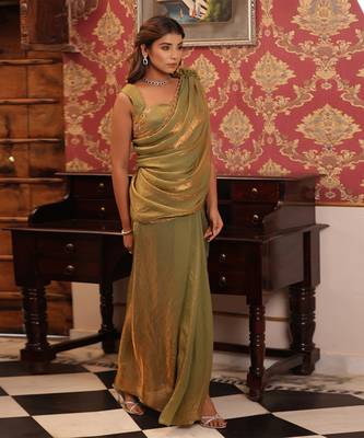 ready to wear emerald gold raabta saree set - neha garg 2