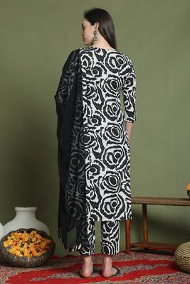 women's cotton abstract printed kurta & pant with dupatta 2