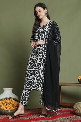 women's cotton abstract printed kurta & pant with dupatta 4