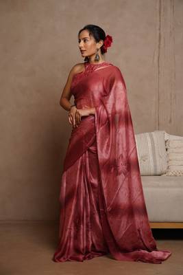 Light maroon chiffon floral print saree with unstitched blouse piece 3