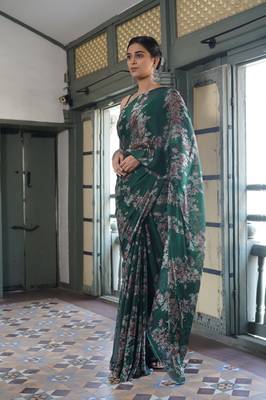 Mehandi chiffon floral print saree with unstitched blouse piece 3