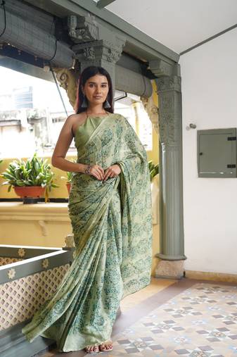 Light dusty green chiffon floral print saree with unstitched blouse piece