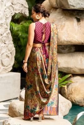 Beige chiffon floral ikkat printed saree with unstitched blouse piece 4