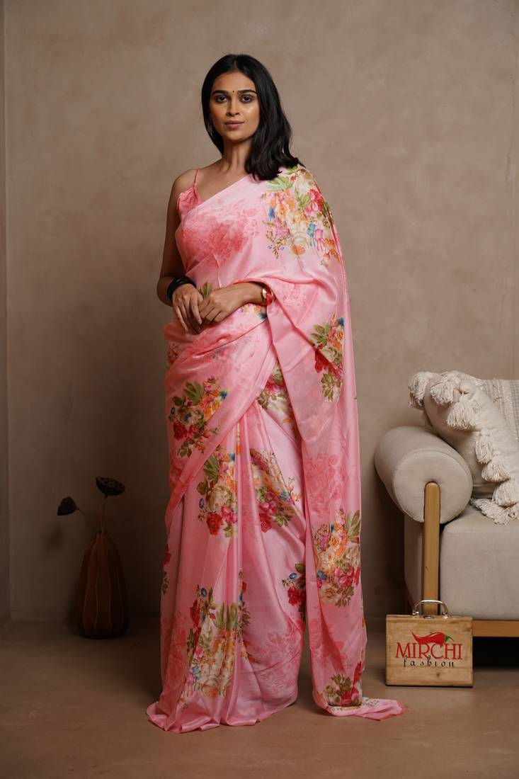 Peach pink chiffon floral print saree with unstitched blouse piece