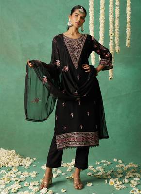 Black pure organza embroidered salwar suit 4