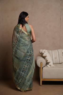 Dusty green kota doria polyester shibori print golden zari border saree 4