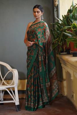 Bottle green chiffon floral leaf bagh printed saree with unstitched blouse piece 2