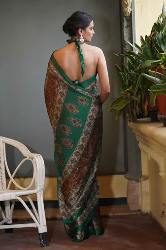 Bottle green chiffon floral leaf bagh printed saree with unstitched blouse piece