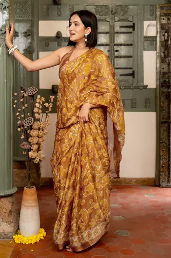 Light brown chiffon floral leaf print bagh saree with unstitched blouse piece
