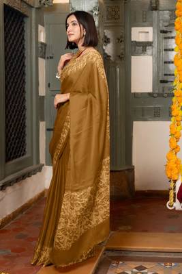 Dark mehandi chiffon floral printed saree with unstitched blouse piece 3