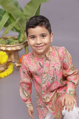 Banarasi jacquard printed pink kurta and pyjama 3