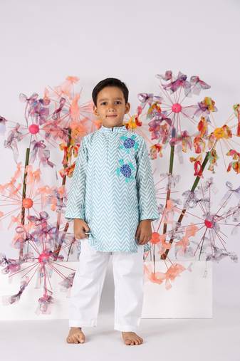 Blue chanderi chevron print kurta with embroidered turtle and white pyjama