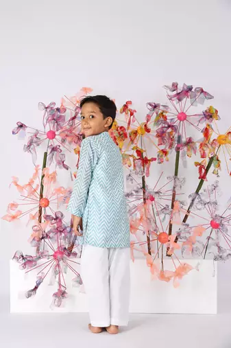 Blue chanderi chevron print kurta with embroidered turtle and white pyjama