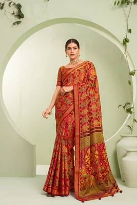 Maroon woven borser saree girlie looks 1