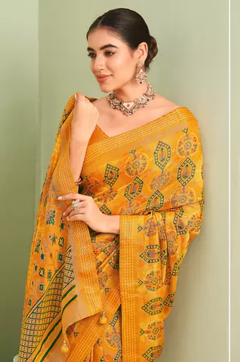 Yellow woven borser saree girlie looks