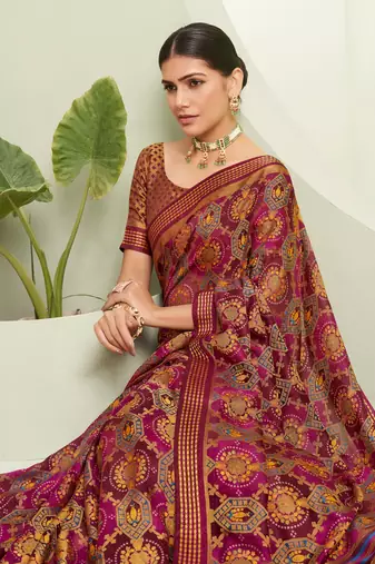 Burgundy woven borser saree girlie looks