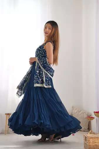Fox Georgette Fabric Fully Flair Anarkali Gown With Dupatta, Pent