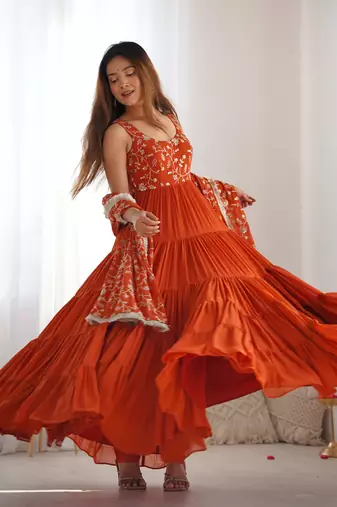 Fox Georgette Fabric Fully Flair Anarkali Gown With Dupatta, Pent