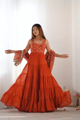 Fox Georgette Fabric Fully Flair Anarkali Gown With Dupatta, Pent