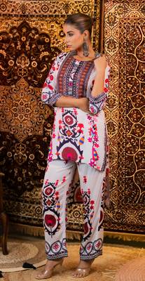 pearl designer premium muslin kurta set 1