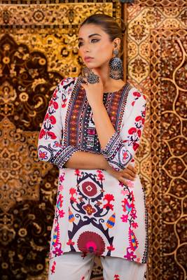 pearl designer premium muslin kurta set 2