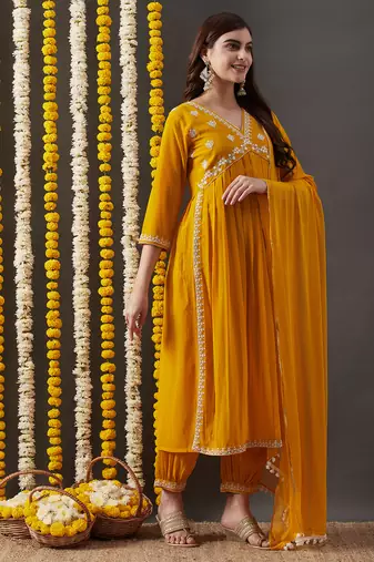 Rajgranth women's faux georgette fabric  embroidered aliya style kurta set with dupatta