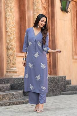 Floral Printed Straight Kurta with Palazzos 3