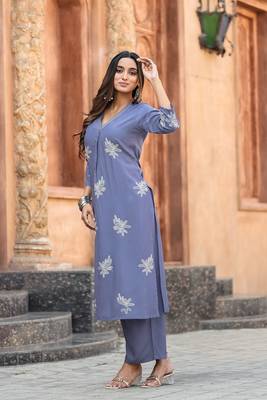 Floral Printed Straight Kurta with Palazzos 4