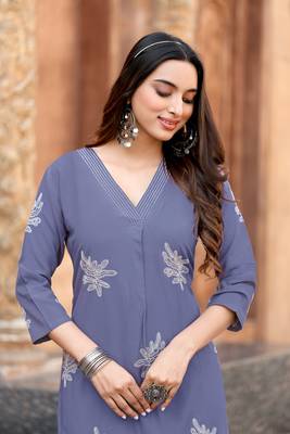 Floral Printed Straight Kurta with Palazzos 5
