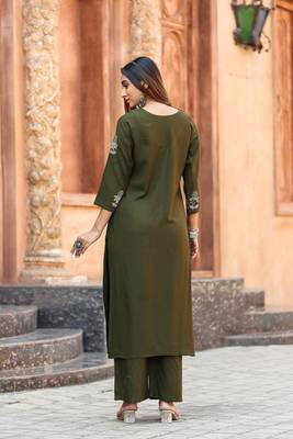 Floral Printed Straight Kurta with Palazzo 2