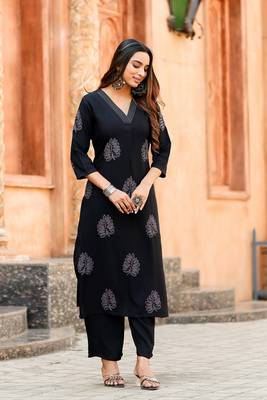 Floral Printed Straight Kurta with Palazzo 3